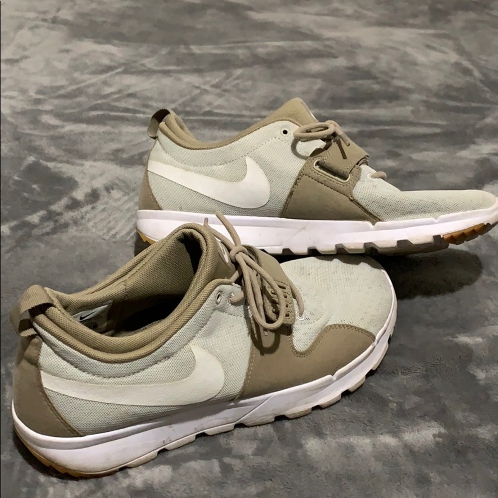 Nike SB Trainerendor Tennis Shoes